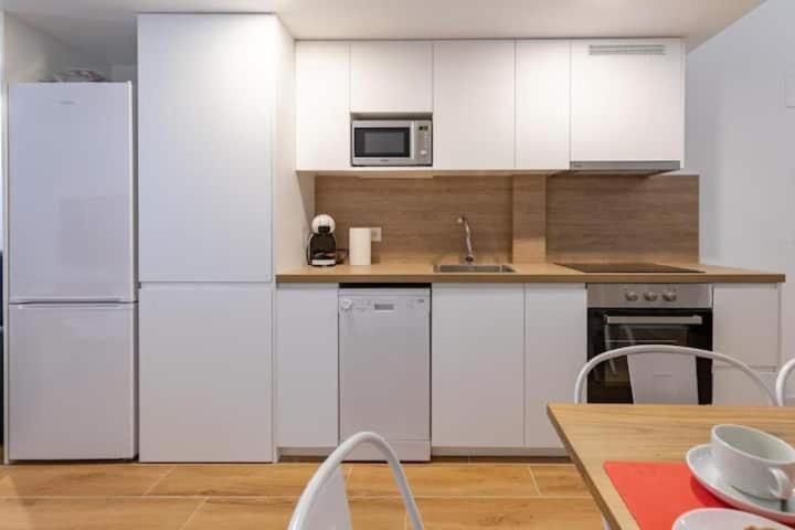 Duplex 6 Pax 2 Bth, Excelent Area Luxor Appartamento