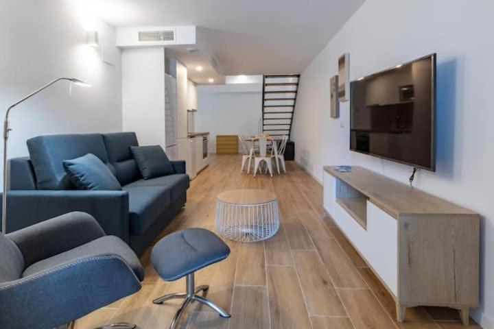 Appartamento Duplex 6 Pax 2 Bth, Excelent Area Luxor Valenza